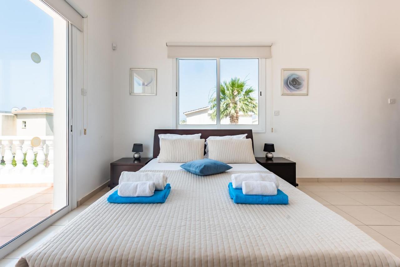 Villa Alysia By Ezoria Villas Coral Bay Ngoại thất bức ảnh